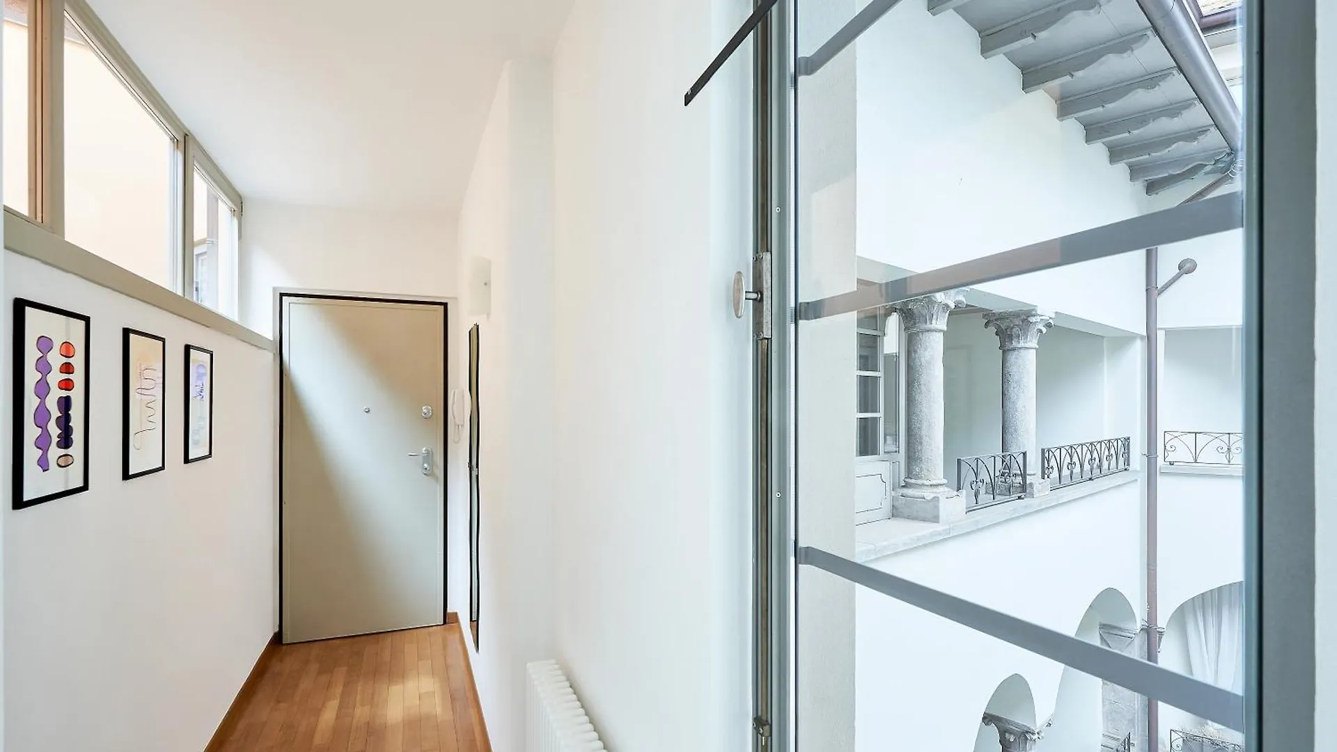 Rego Apartments - Boutique Aparthotel With Some Off-Site Apartments In A Charming Historic District Close To Upper Town Bérgamo