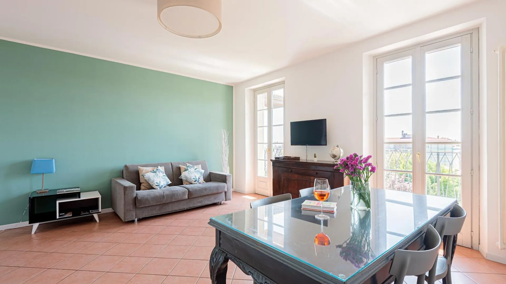 Rego Apartments - Boutique Aparthotel With Some Off-Site Apartments In A Charming Historic District Close To Upper Town Bérgamo 0*,  Italia