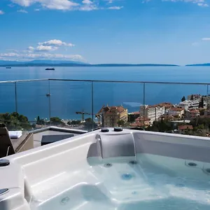 Carmen , Opatija Kroatien