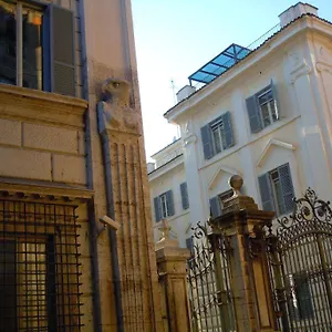 Via Giulia , Roma Italia