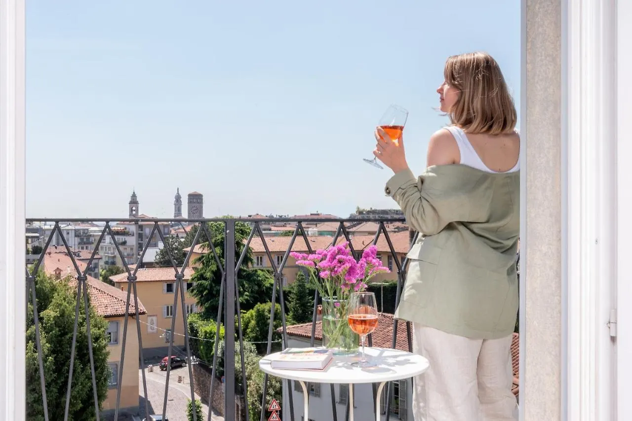 Rego Apartments - Boutique Aparthotel With Some Off-Site Apartments In A Charming Historic District Close To Upper Town Bergamo 0*,  Italy